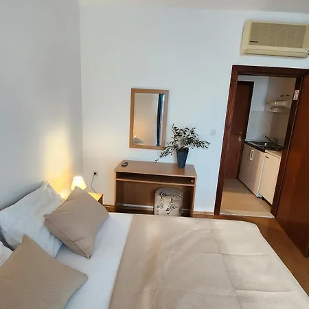 Apartmani Pjevalo-Mljet Polace Exterior photo